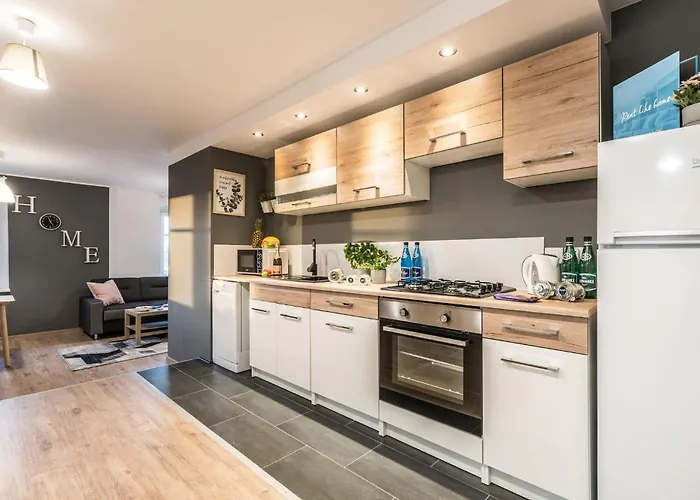 Hotel Rent Like - Włodkowica 33 *